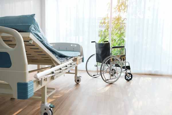 lits-médicalisés-fauteuils-roulants-déambulateurs-pharmacie-des-badamiers-dzaoudzi